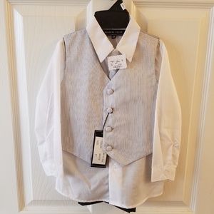 NWT Boys 4 piece vest set 4T